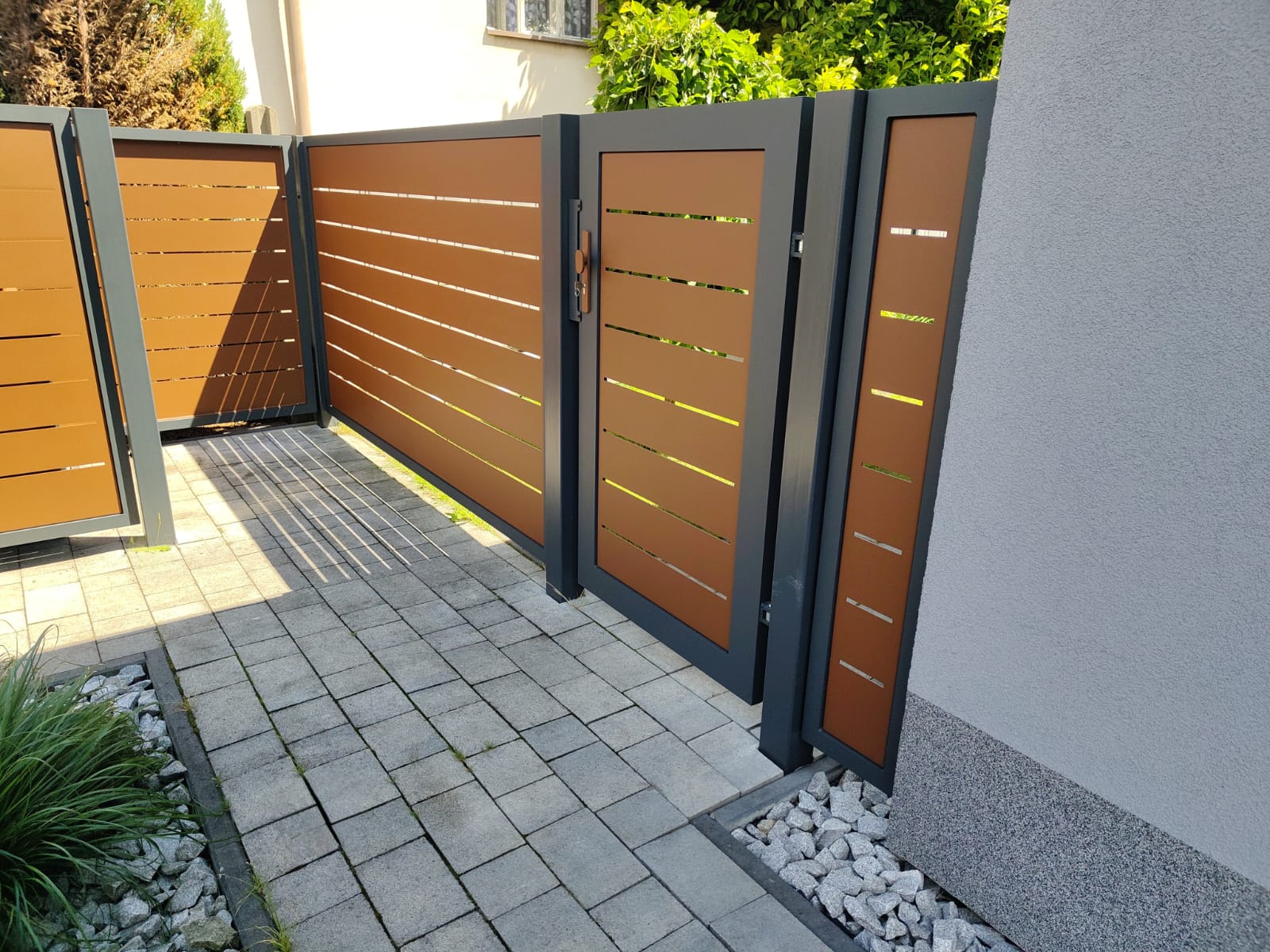 Brama i wiata — większa realizacja PGMET — zdjęcie 4 z 10